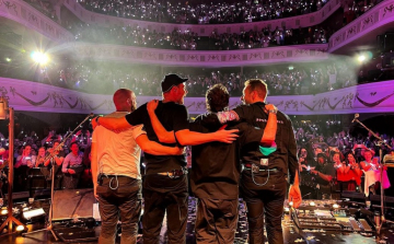 A Coldplay környezetbarát világturnét tervez jövőre