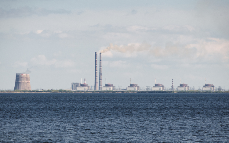 Kamikaze drónt lőttek le a zaporizzsjai atomerőmű felett 